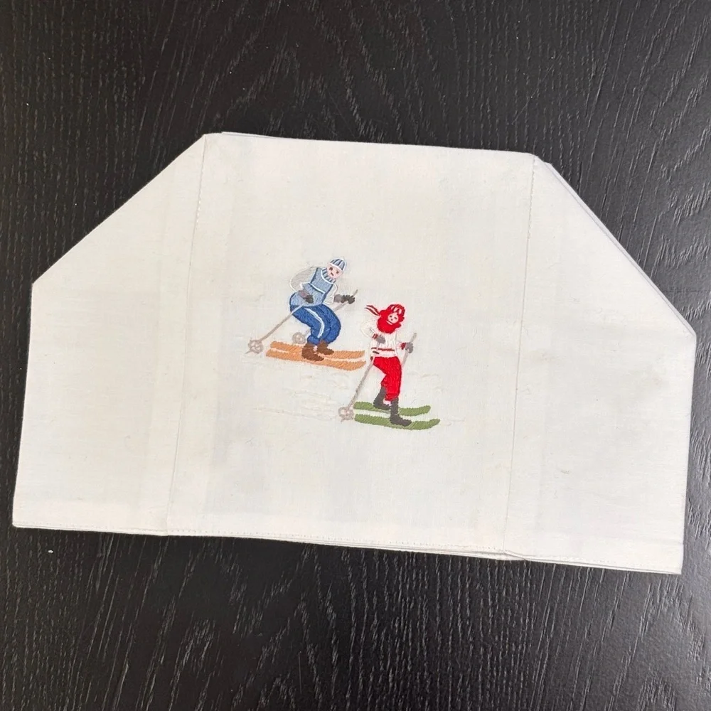 Anthropologie Embroidered Tissue Cover “Skier Jack”  Square Tissue Box Style NWT - Picture 2 of 7